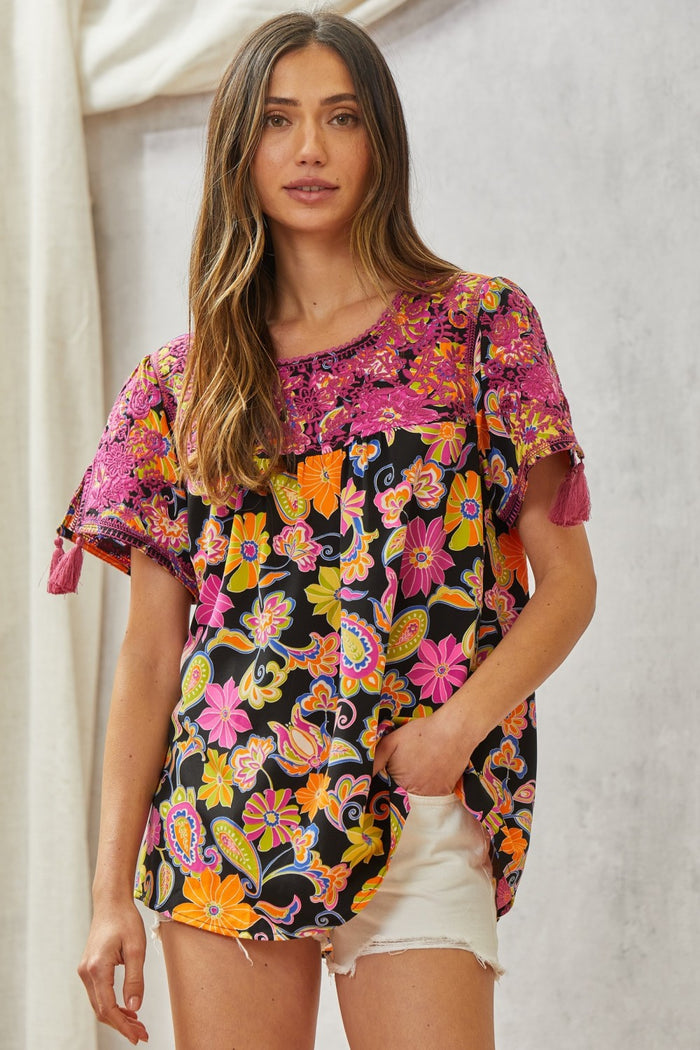 Andree by unit / Savanna Jane Floral Babydoll Embroidered Top