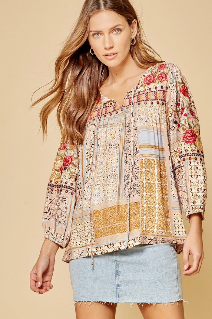 ANDREE BY UNIT / SAVANNAH JANE Embroidered Babydoll Top
