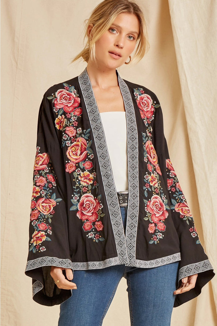 ANDREE BY UNIT / SAVANNA Embroidered Cardigan