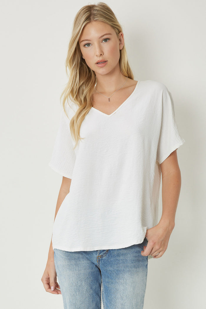 entro USA SOLID V-NECK TOP