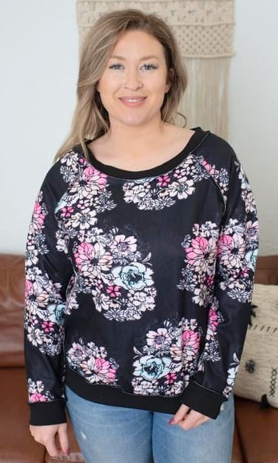 DAISY SLOUCHY PULLOVER