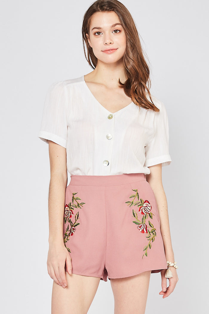 entro floral embroiderd high waist shorts