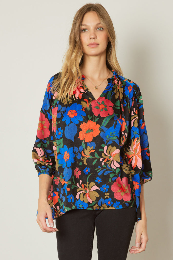entro USA Bold Floral Print Top