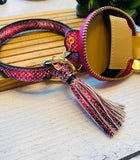 Bangle Keychain with Wireless Headphone Case