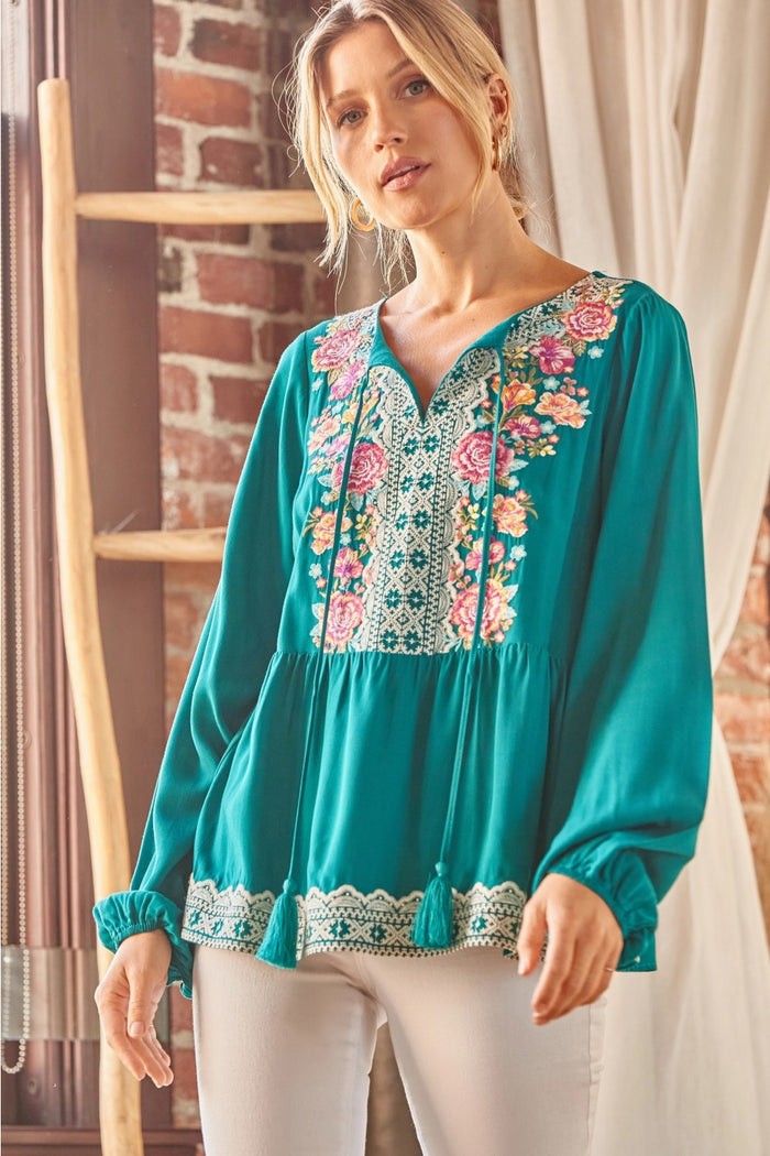 andree by unit / savanna jane Embroidered Peplum Blouse tunic top