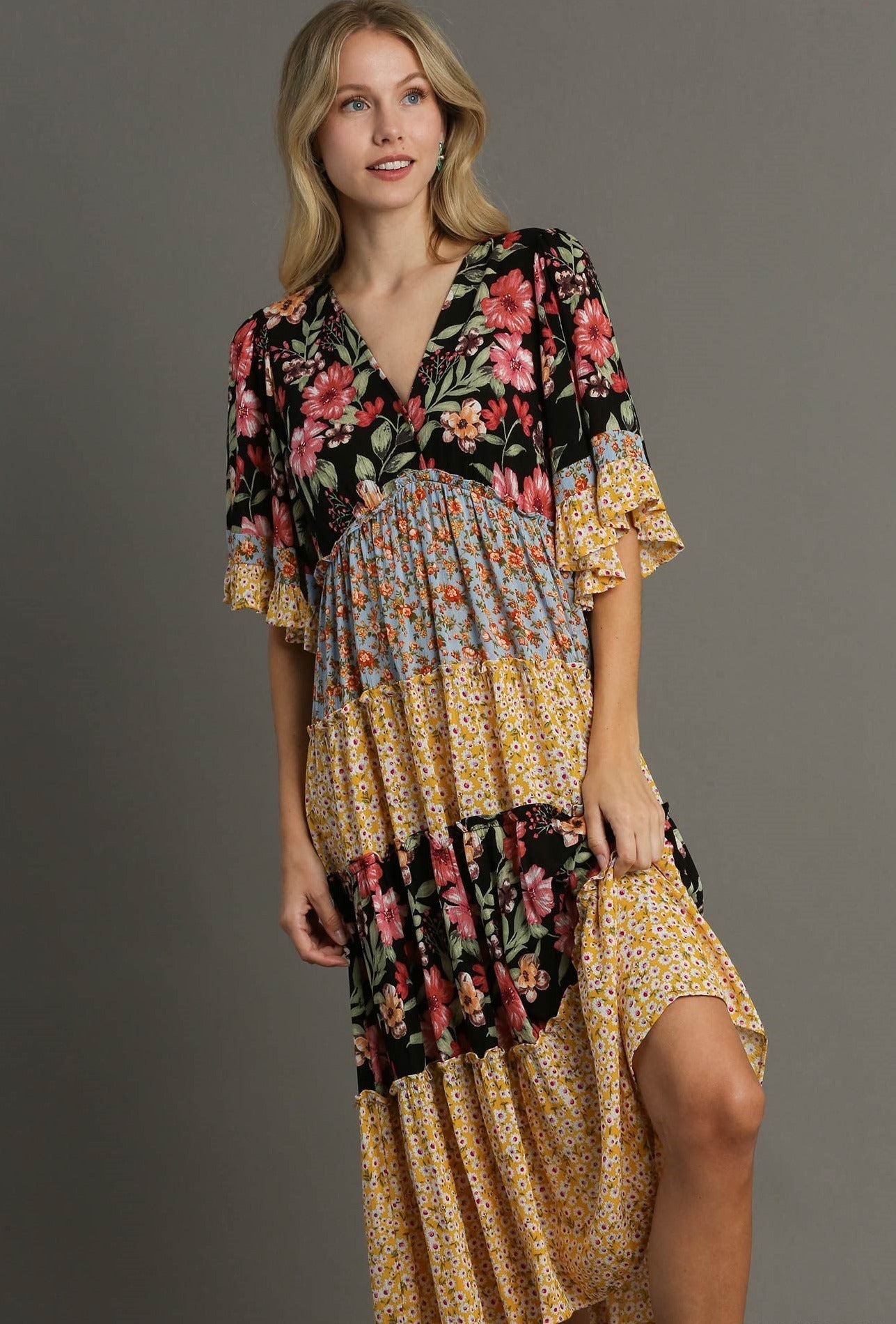 Mixed Floral Print Bohemian Midi Dresses Mixed Floral Print Bohemian Midi Dresses
