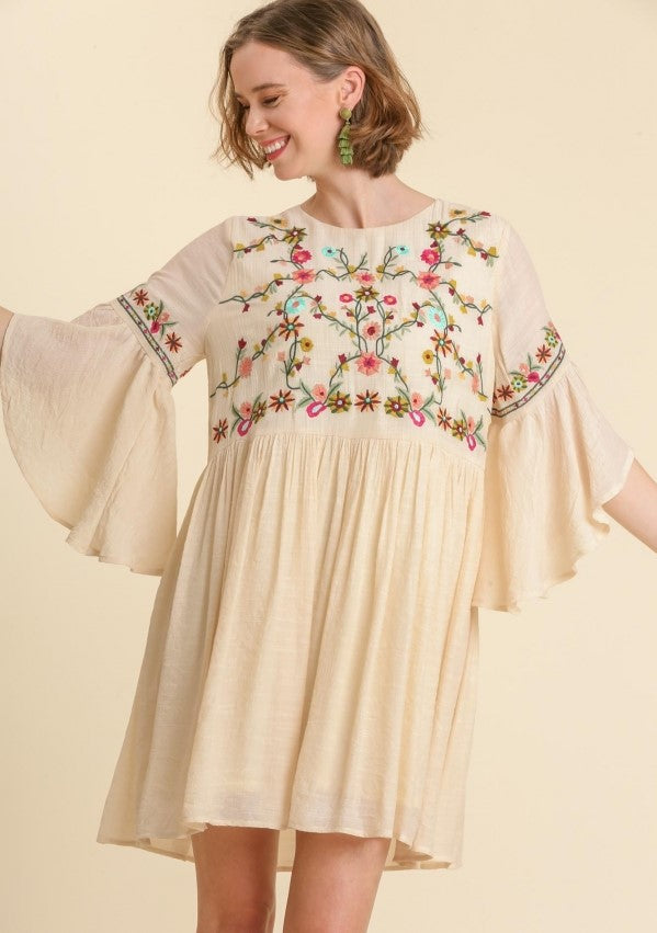 umgee usa Floral Embroidered Keyhole Dress