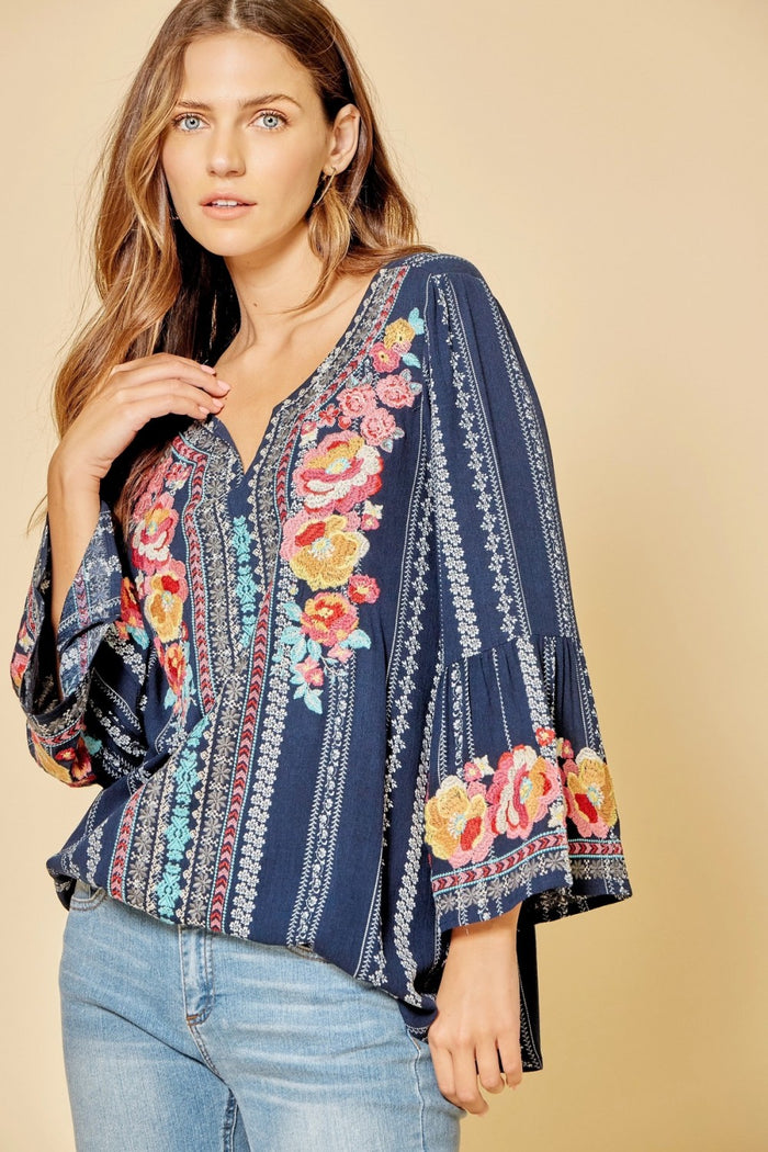 ANDREE BY UNIT / SAVANNA Floral Embroidered Denim Jacket – Violet Skye  Boutique