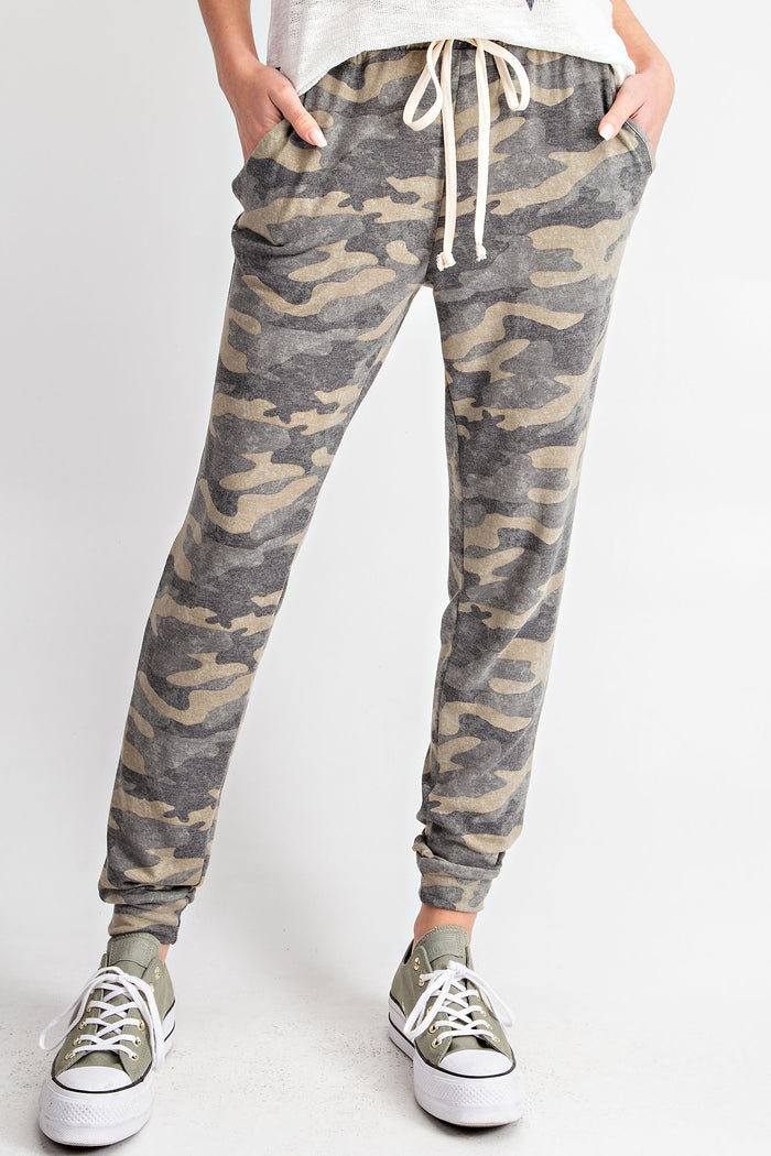 143 story camo joggers olive