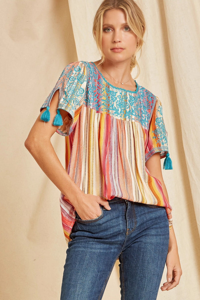 Andree by unit / Savanna Jane Serape Babydoll Embroidered Top